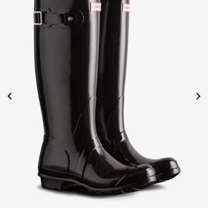 Hunter Women's Original Tall Gloss Rain Boots AND Fleece Cuff Tall Boot Socks